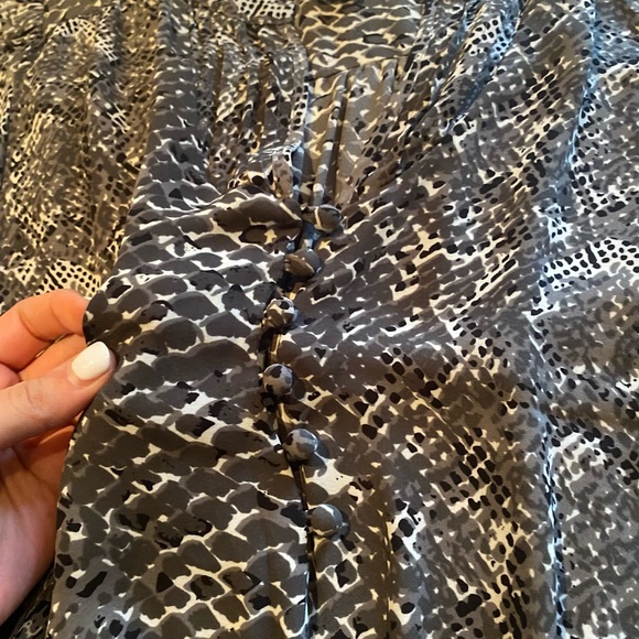 Parker bell sleeve long sleeve mini dress - Picture 4 of 10